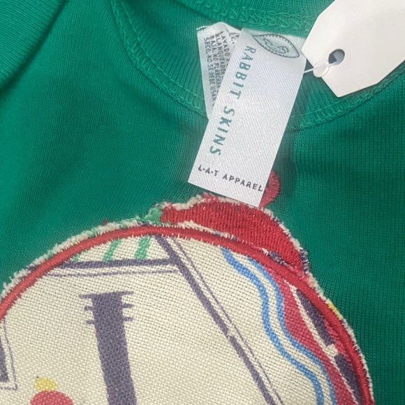 Rabbit Skins Green Onesie with Train Appliquéd with Vintage Quilt - Picture 3 of 3